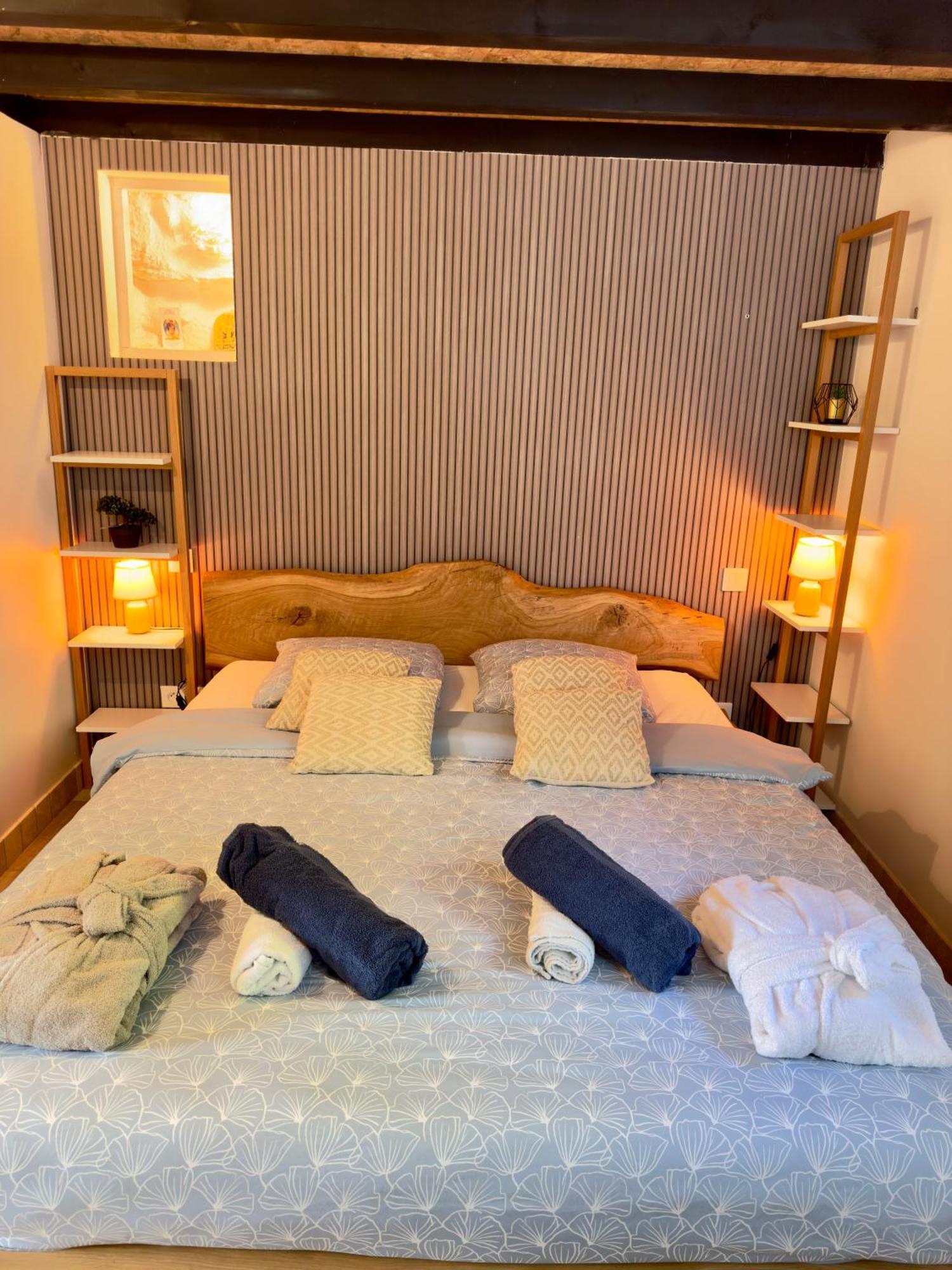 Le Clot, Charmante Propriete Holiday home